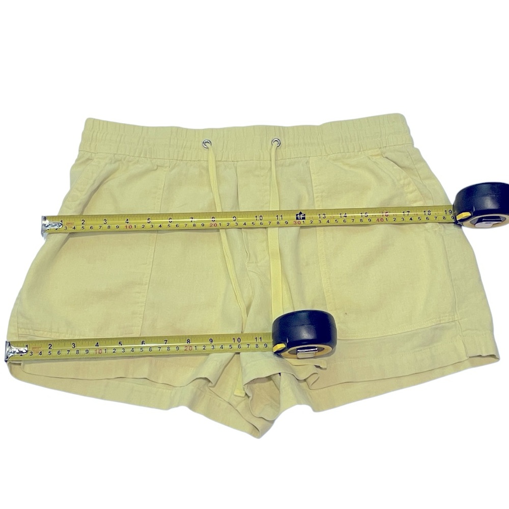GAP Women's Linen Blend Shorts in Yellow Size Medium - Picture 8 of 9
